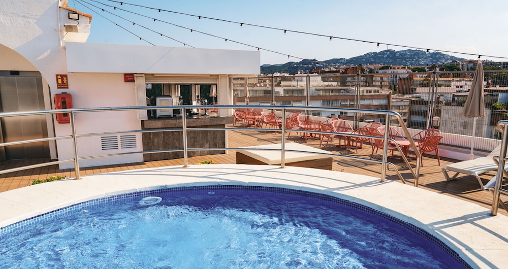htop Amatista — Restaurant & bars in Lloret de Mar, Catalonia
