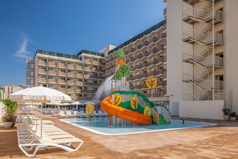 htop Amatista — Attractions for children in Lloret de Mar, Catalonia