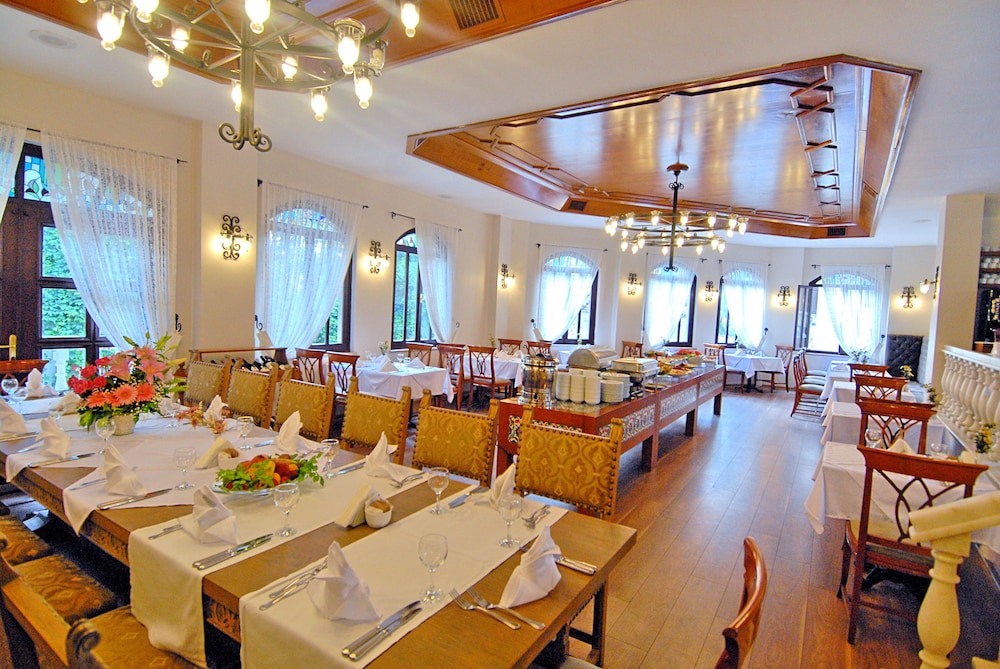 Aspen Hotel - Special Class — Restaurant & bars in Antalya