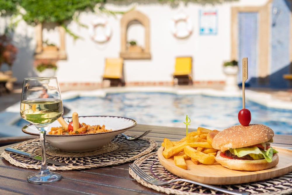 Aspen Hotel - Special Class — Swimming pool in Antalya