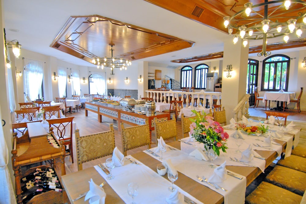 Aspen Hotel - Special Class — Restaurant & bars in Antalya