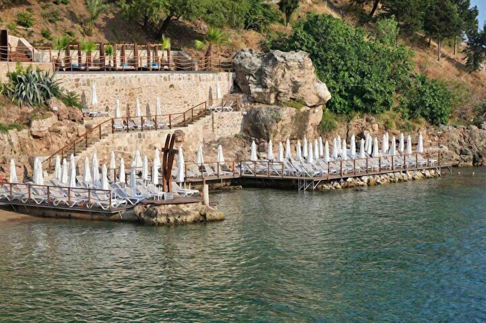 Aspen Hotel - Special Class — Beach in Antalya