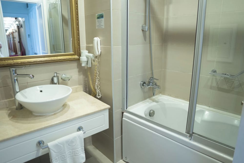 Avicenna Hotel - Special Class — Hotel rooms in Istanbul, Istanbul