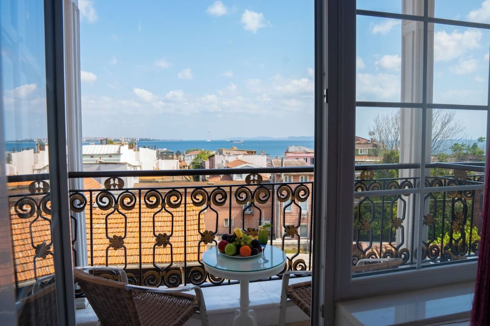 Avicenna Hotel - Special Class — Hotel rooms in Istanbul, Istanbul