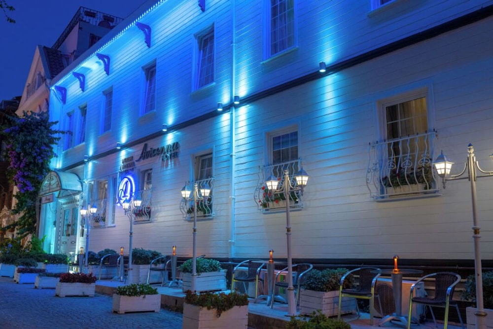 Avicenna Hotel - Special Class — Hotel building in Istanbul, Istanbul