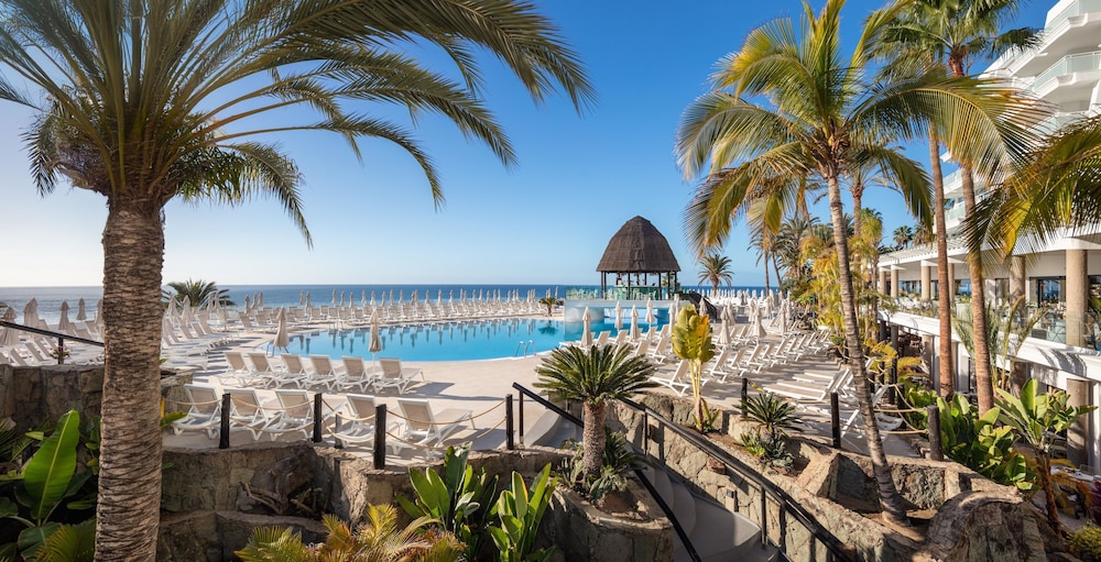 Hotel Princess Taurito - All Inclusive — Swimming pool in Taurito, Canary Islands
