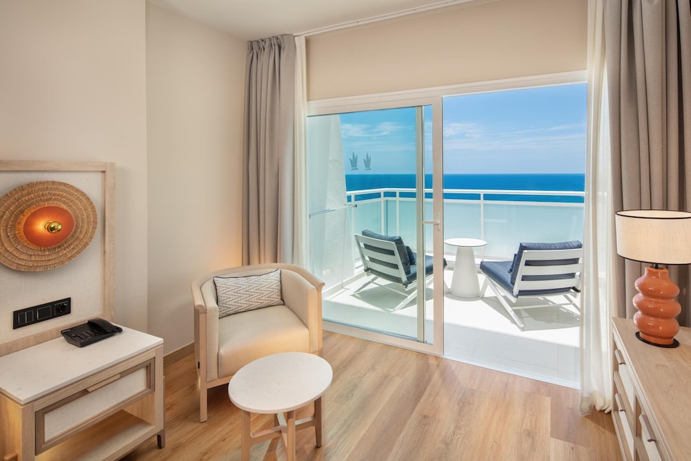 Hotel Princess Taurito - All Inclusive — Hotel rooms in Taurito, Canary Islands