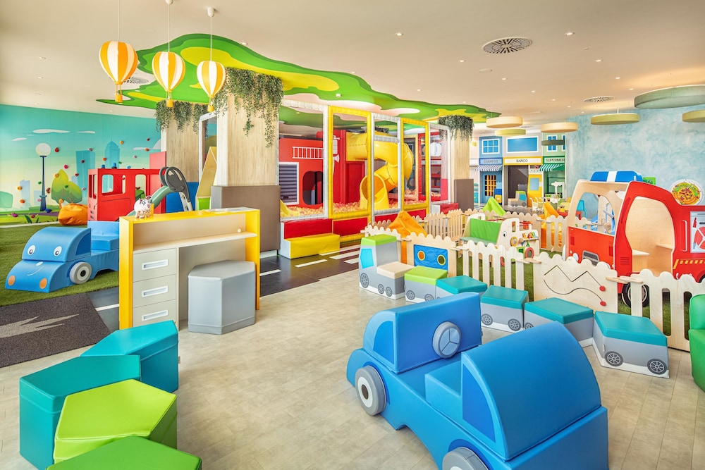 Hotel Princess Taurito - All Inclusive — Attractions for children in Taurito, Canary Islands