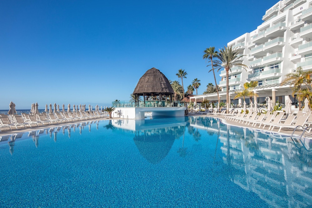 Hotel Princess Taurito - All Inclusive — Swimming pool in Taurito, Canary Islands