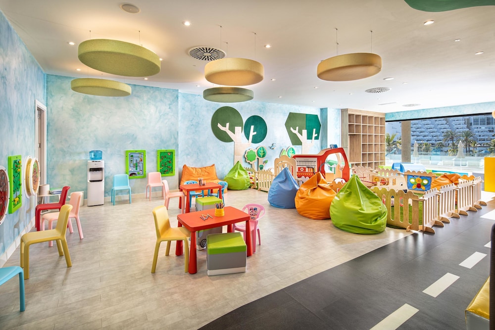 Hotel Princess Taurito - All Inclusive — Attractions for children in Taurito, Canary Islands