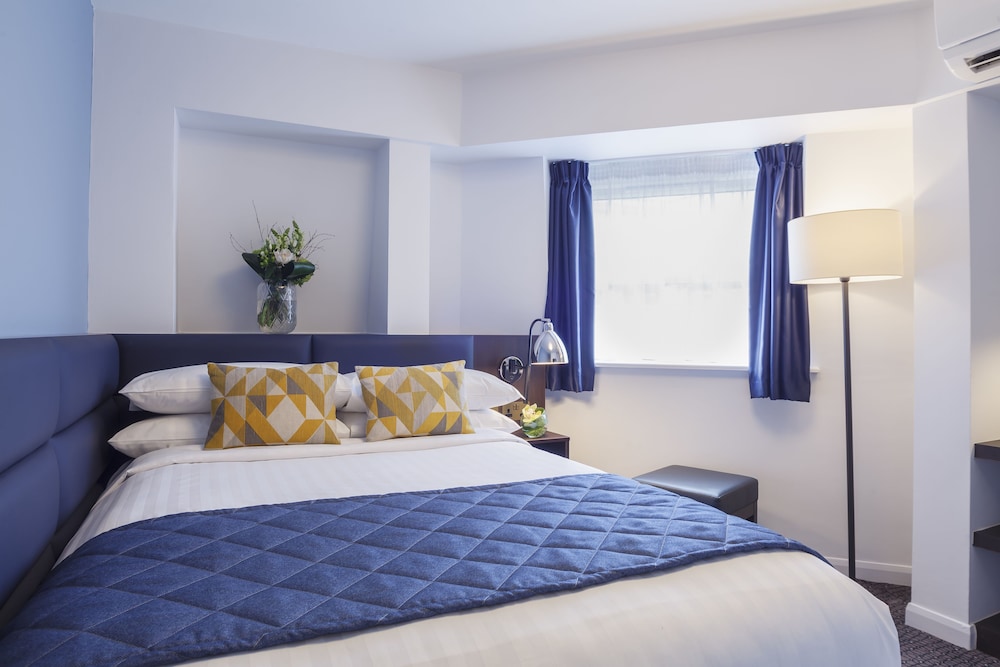 Temple Bar Hotel Dublin by The Unlimited Collection — Hotel rooms in Dublin, Dublin City