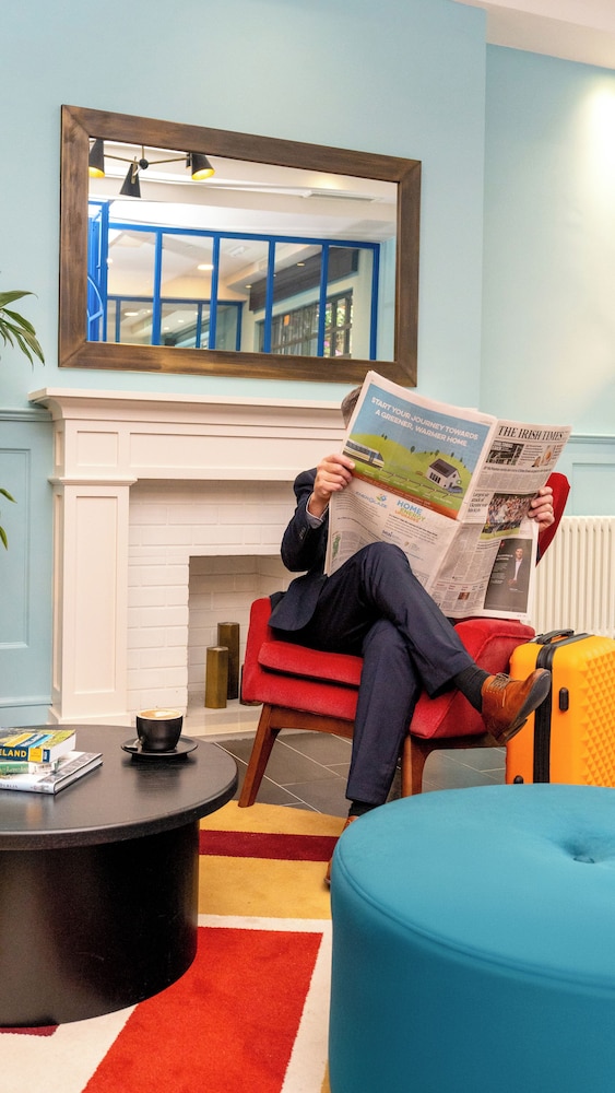 Temple Bar Hotel Dublin by The Unlimited Collection — Hotel building in Dublin, Dublin City