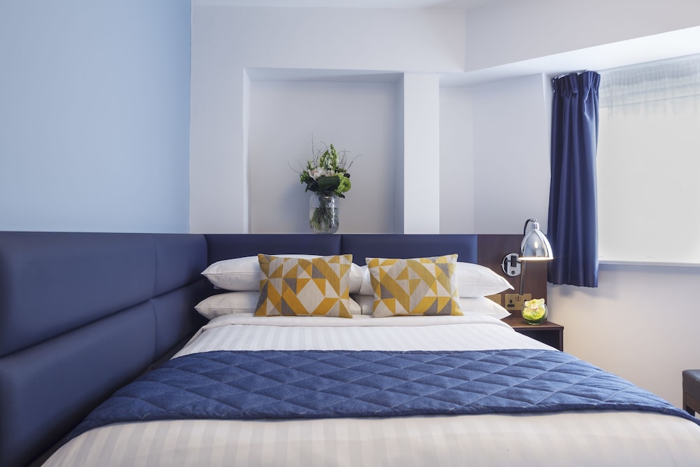 Temple Bar Hotel Dublin by The Unlimited Collection — Hotel rooms in Dublin, Dublin City