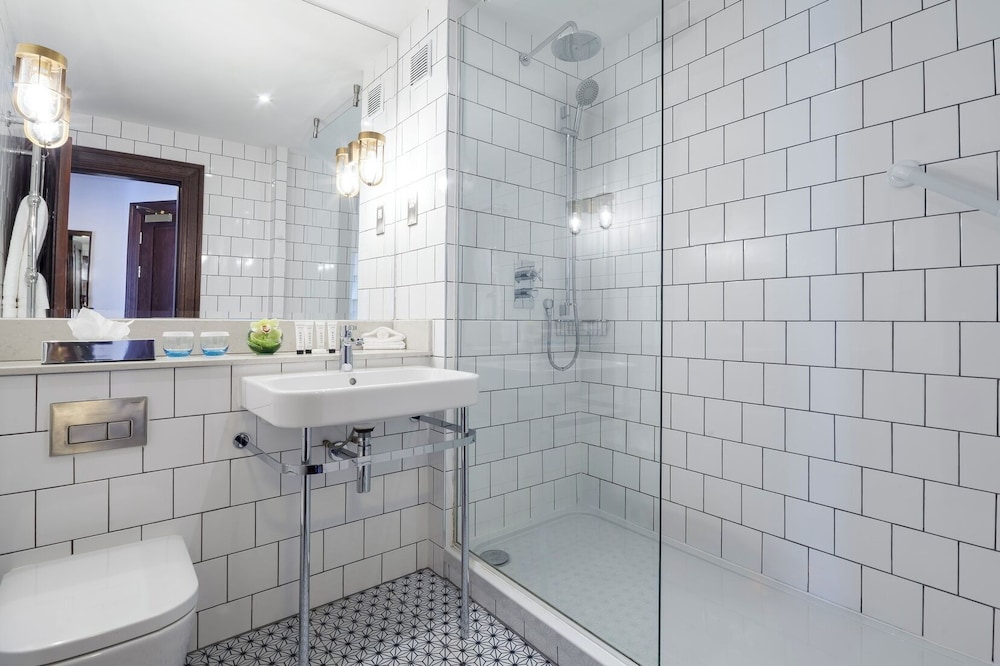 Temple Bar Hotel Dublin by The Unlimited Collection — Hotel rooms in Dublin, Dublin City