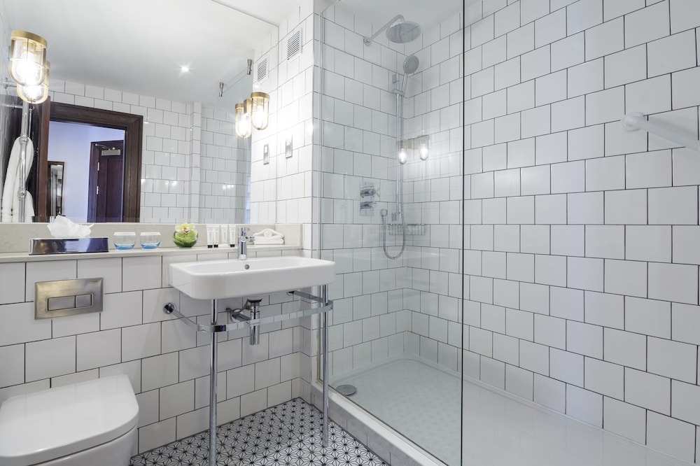 Temple Bar Hotel Dublin by The Unlimited Collection — Hotel rooms in Dublin, Dublin City