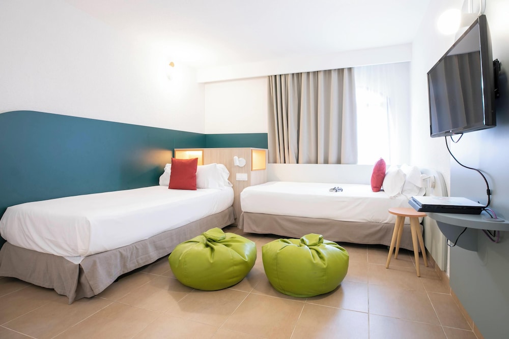 HD Parque Cristóbal Gran Canaria — Hotel rooms in Playa del Ingles, Canary Islands