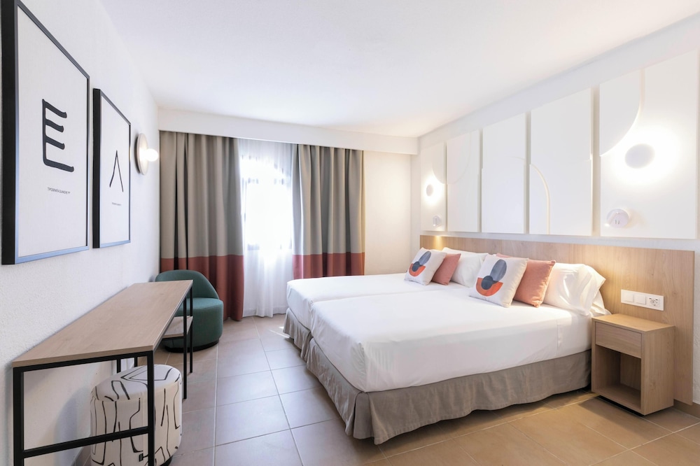 HD Parque Cristóbal Gran Canaria — Hotel rooms in Playa del Ingles, Canary Islands