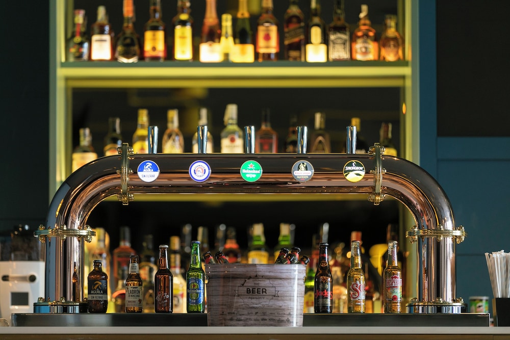 HD Parque Cristóbal Gran Canaria — Restaurant & bars in Playa del Ingles, Canary Islands