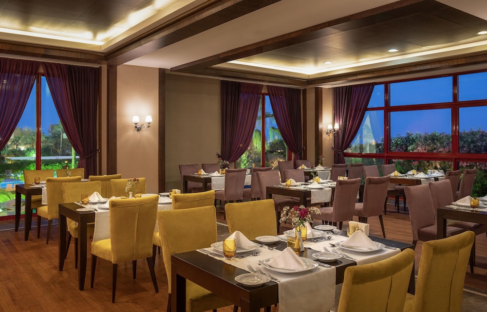 Hotel Kaya Belek - All Inclusive — Restaurant in Belek
