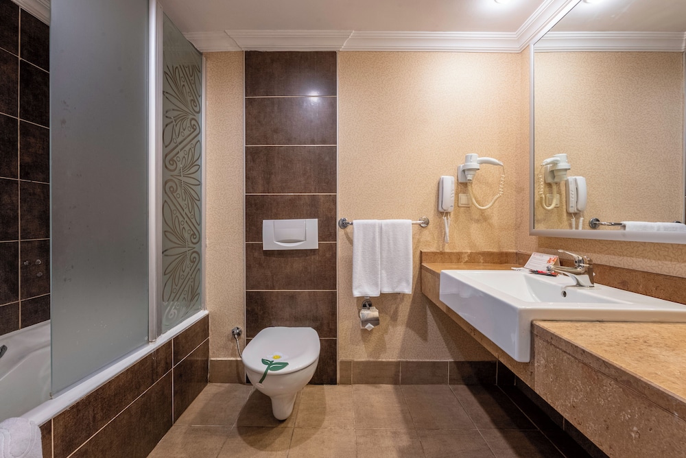 Hotel Kaya Belek - All Inclusive — Rooms in Belek
