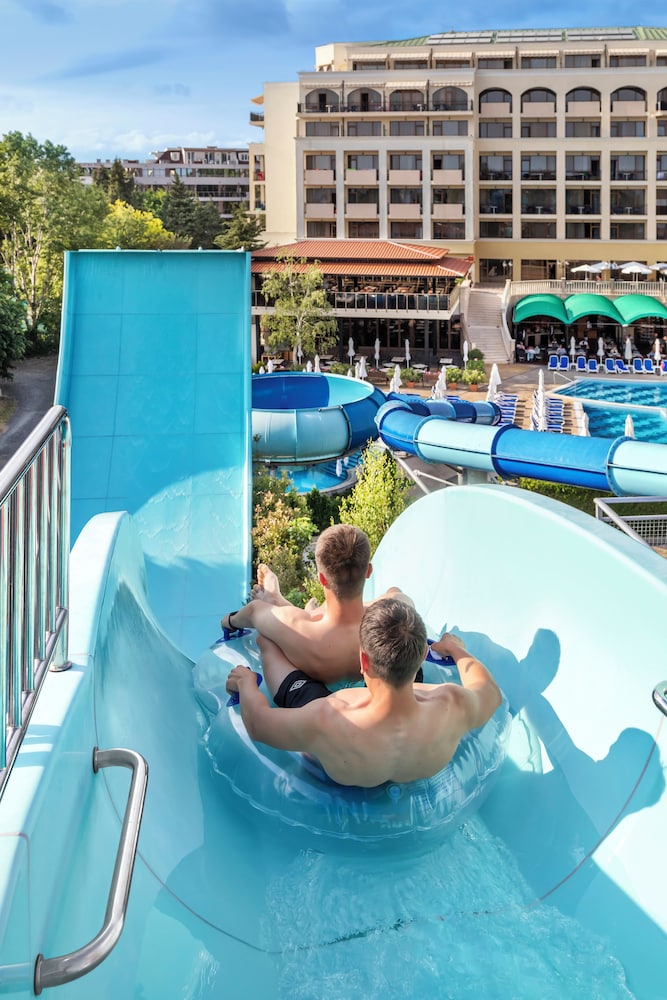 Sol Nessebar Bay - All Inclusive — Swimming pool in Nessebar, Burgas Region