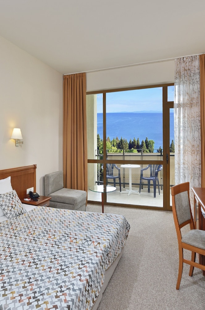 Sol Nessebar Bay - All Inclusive — Hotel rooms in Nessebar, Burgas Region