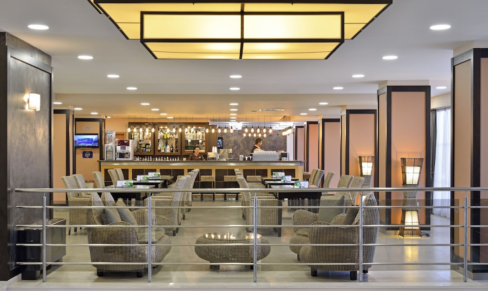Sol Nessebar Bay - All Inclusive — Restaurant & bars in Nessebar, Burgas Region