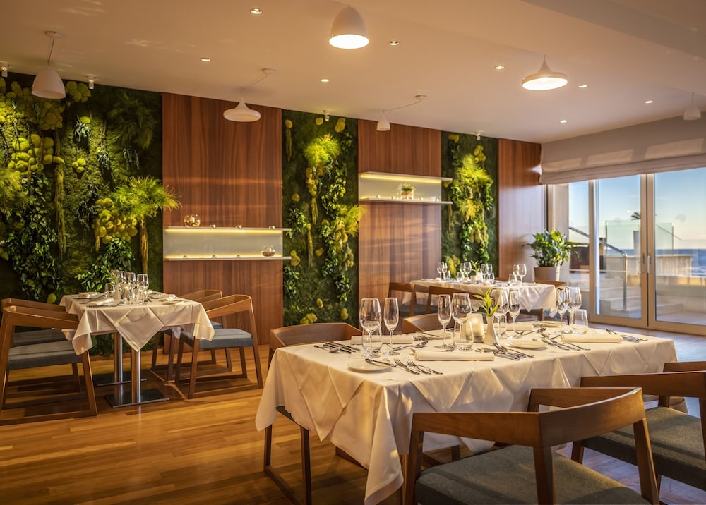 President Hotel, Valamar Collection — Restaurant & bars in Dubrovnik, Dubrovnik-Neretva