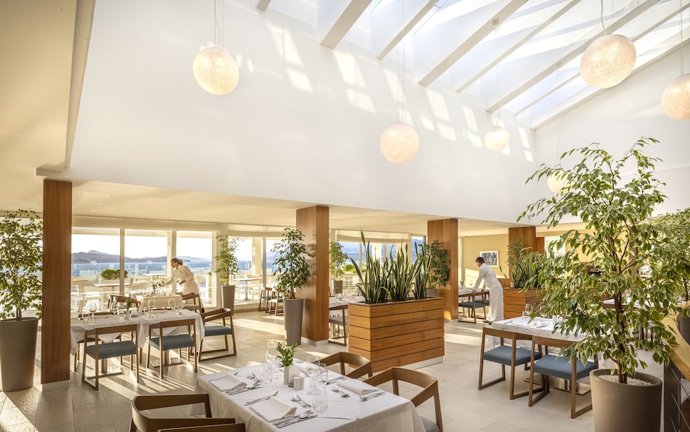 President Hotel, Valamar Collection — Restaurant & bars in Dubrovnik, Dubrovnik-Neretva