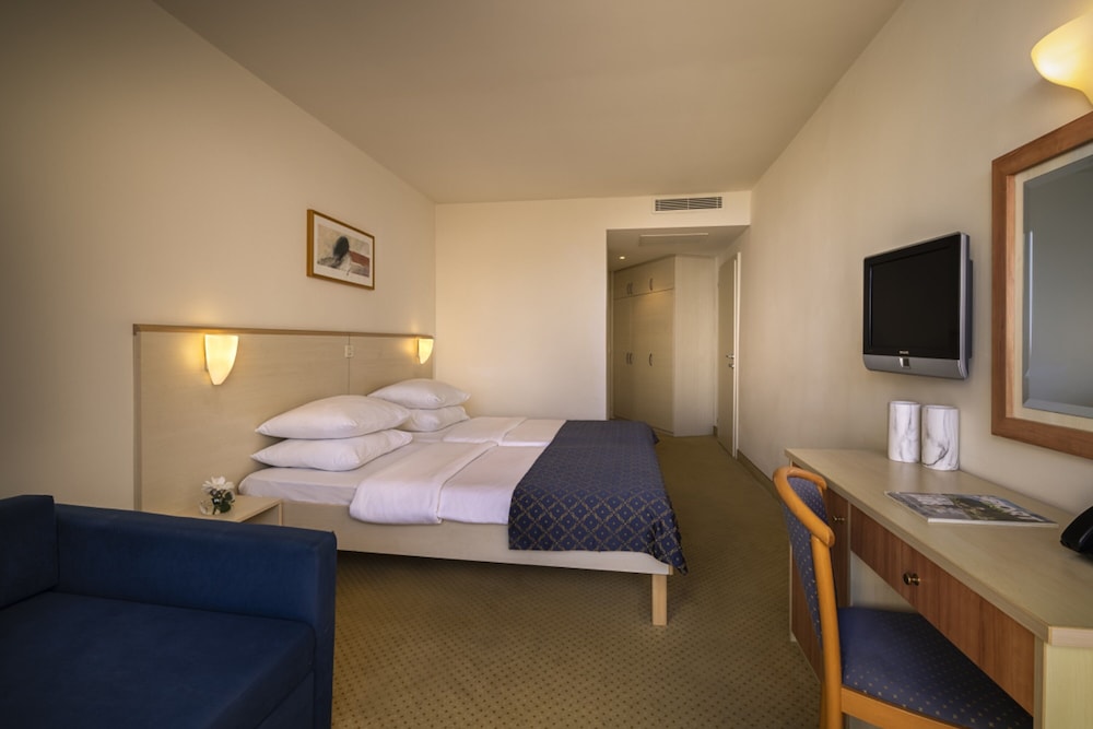 Rubin Sunny Hotel — Hotel rooms in Poreč, Istria