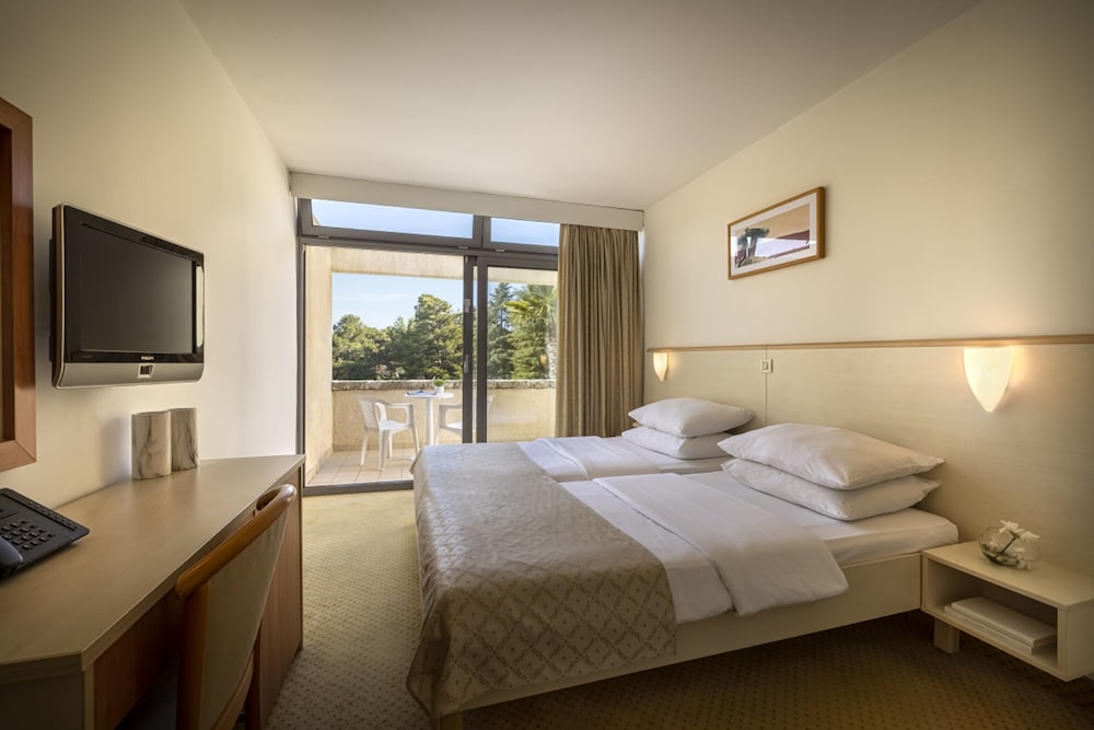 Rubin Sunny Hotel — Hotel rooms in Poreč, Istria