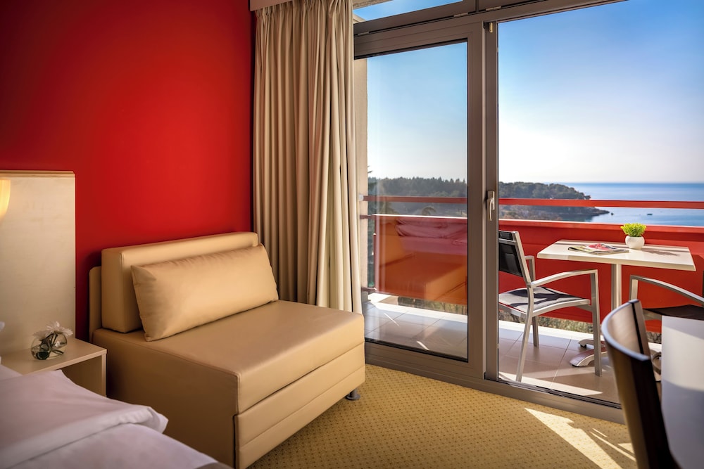 Rubin Sunny Hotel — Hotel rooms in Poreč, Istria