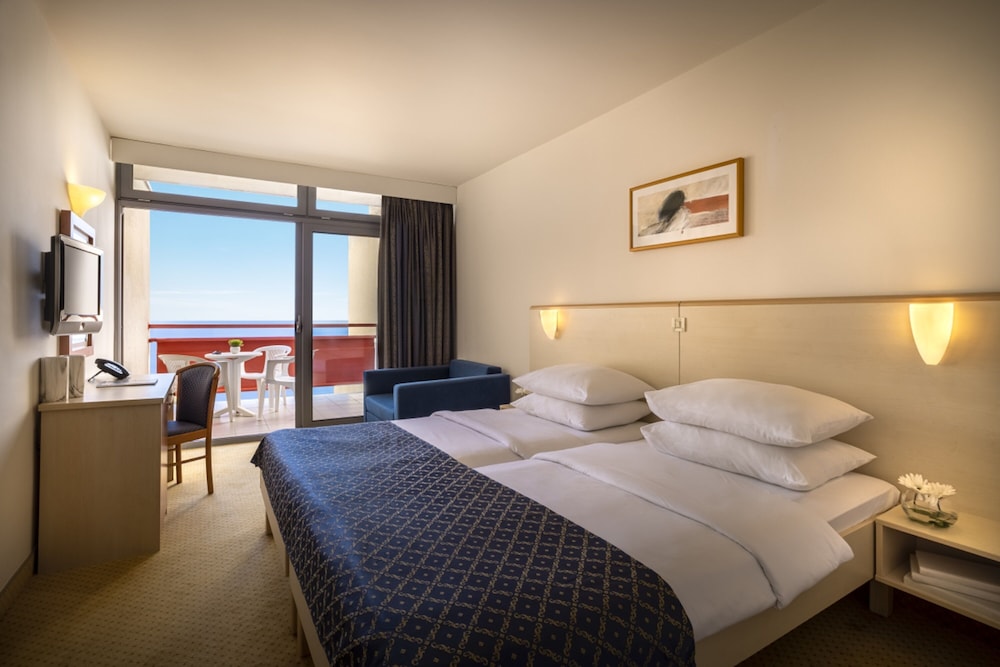 Rubin Sunny Hotel — Hotel rooms in Poreč, Istria