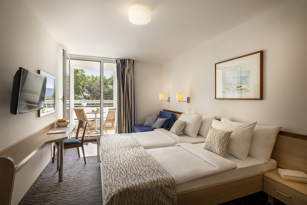 Hotel & Casa Valamar Sanfior — Hotel rooms in Labin, Istria