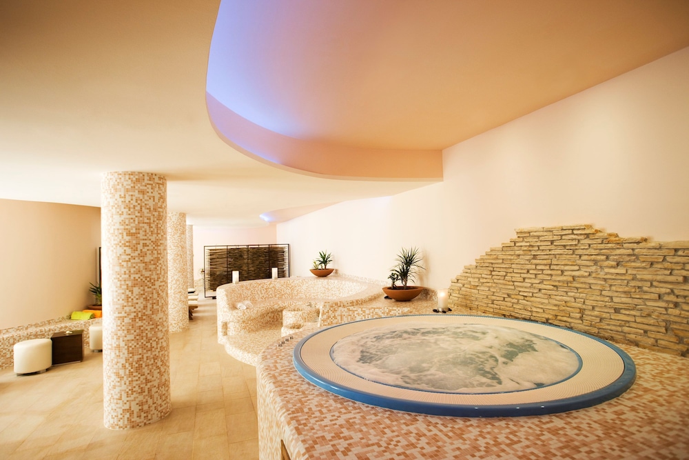 Hotel & Casa Valamar Sanfior — Spa in Labin, Istria