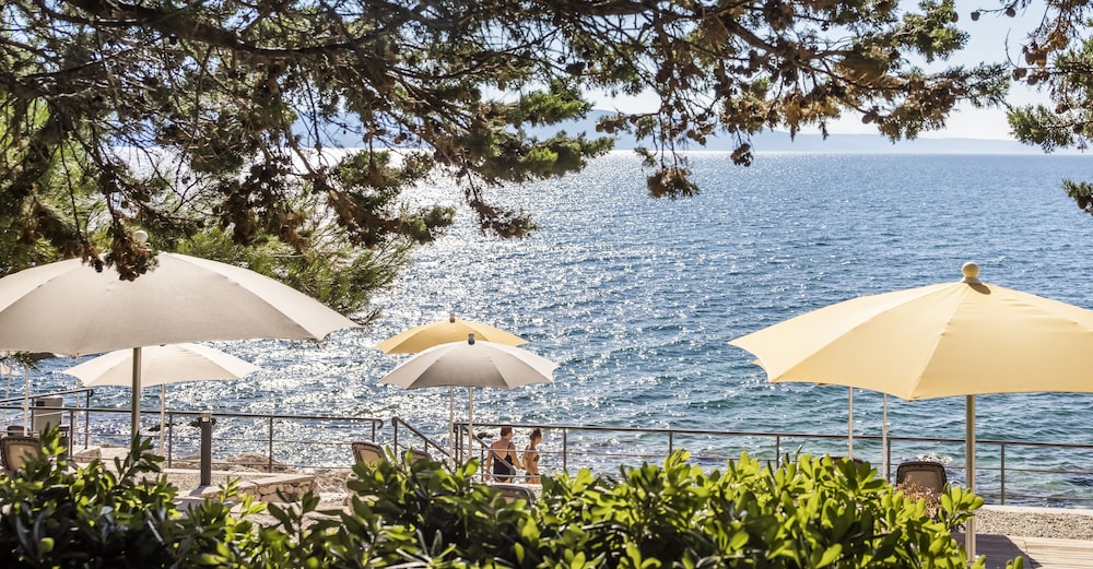 Hotel & Casa Valamar Sanfior — Beach in Labin, Istria