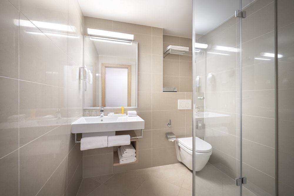 Hotel & Casa Valamar Sanfior — Hotel rooms in Labin, Istria