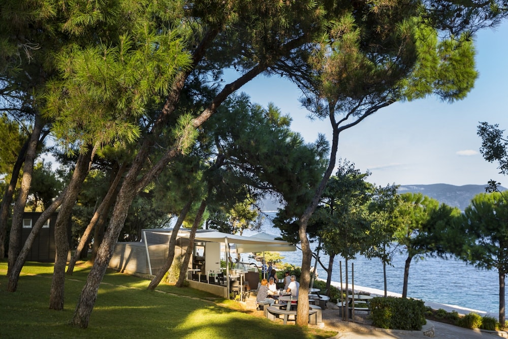 Hotel & Casa Valamar Sanfior — Restaurant & bars in Labin, Istria