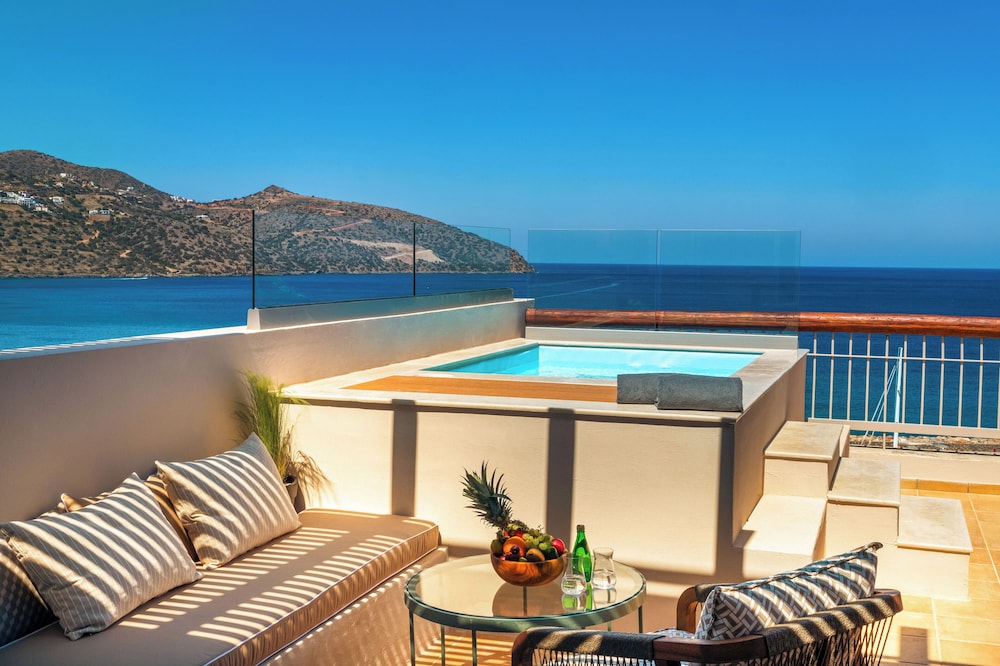 Zeus Eleva Mirabello Bay — Hotel rooms in Elounda