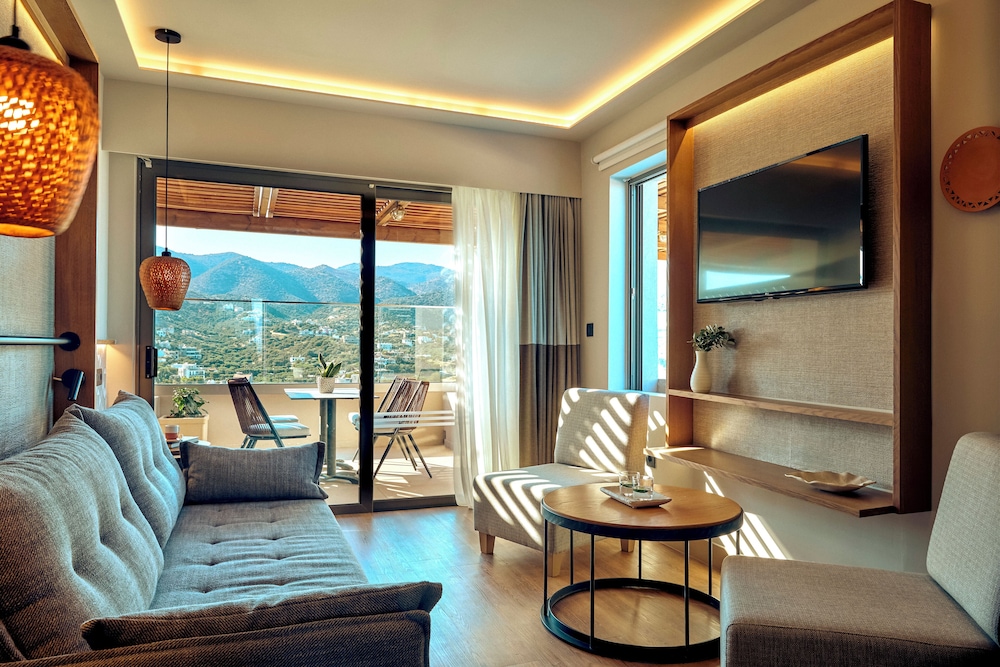 Zeus Eleva Mirabello Bay — Hotel rooms in Elounda