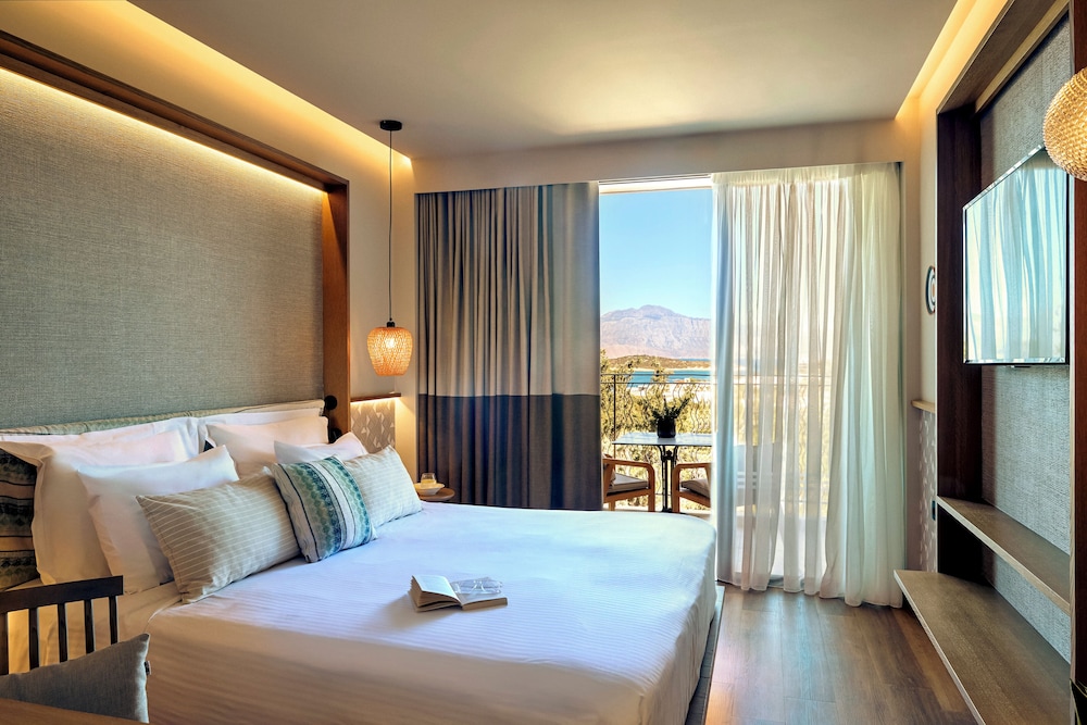 Zeus Eleva Mirabello Bay — Hotel rooms in Elounda