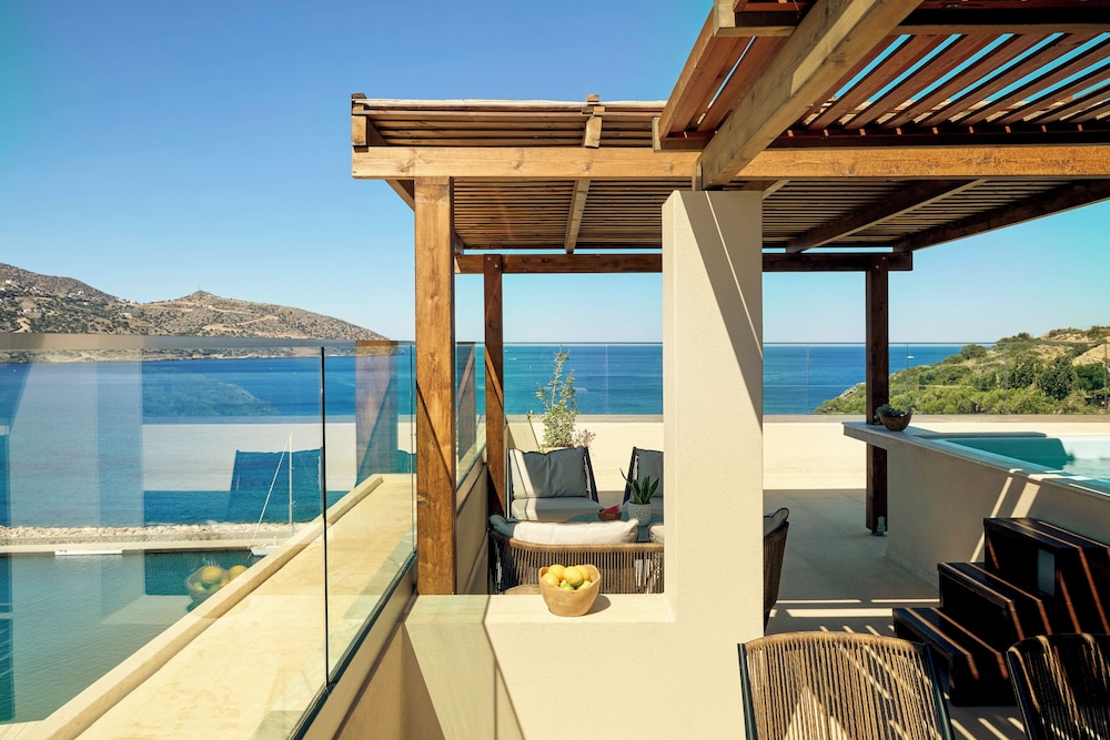 Zeus Eleva Mirabello Bay — Hotel building in Elounda