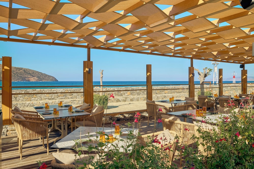 Zeus Eleva Mirabello Bay — Restaurant & bars in Elounda