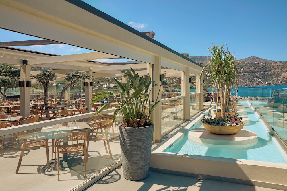 Zeus Eleva Mirabello Bay — Restaurant & bars in Elounda