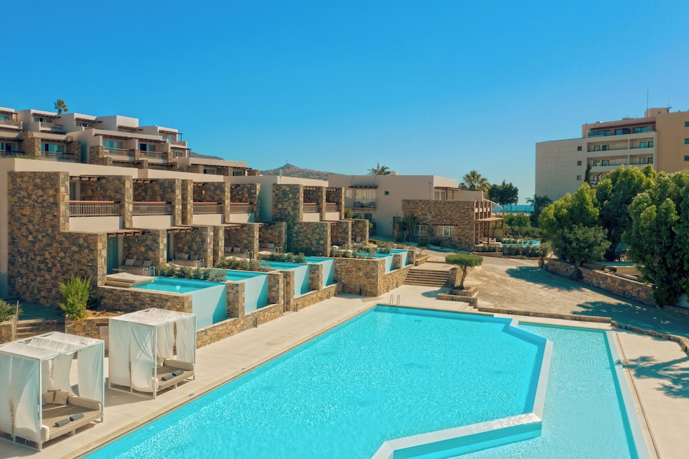 Zeus Eleva Mirabello Bay — Swimming pool in Elounda