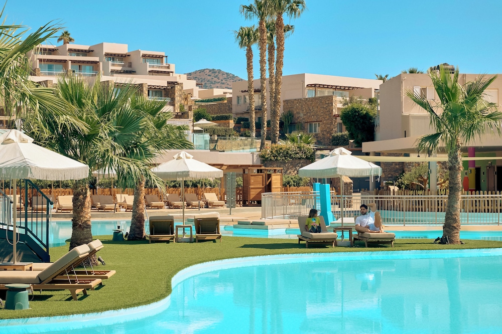 Zeus Eleva Mirabello Bay — Swimming pool in Elounda