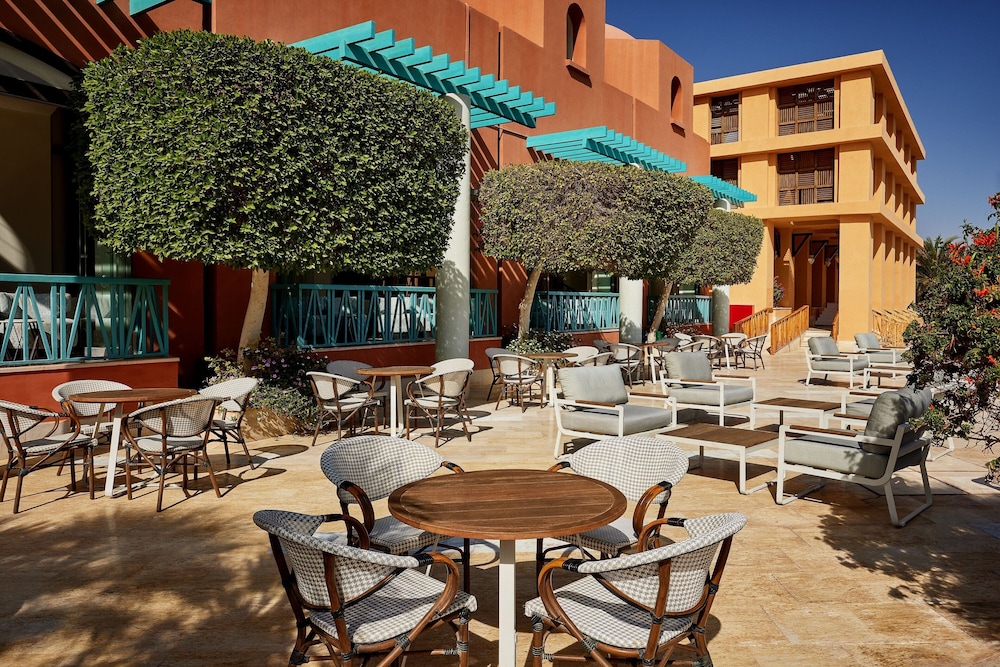 Sheraton Miramar Resort El Gouna — Restaurant & bars in El Gouna, Red Sea