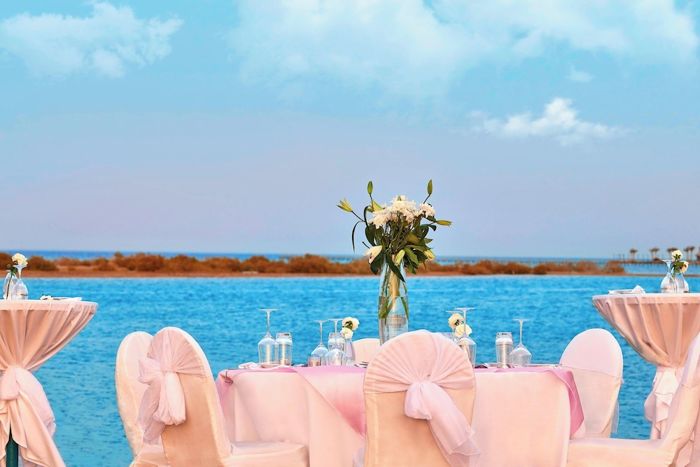 Sheraton Miramar Resort El Gouna — Restaurant & bars in El Gouna, Red Sea