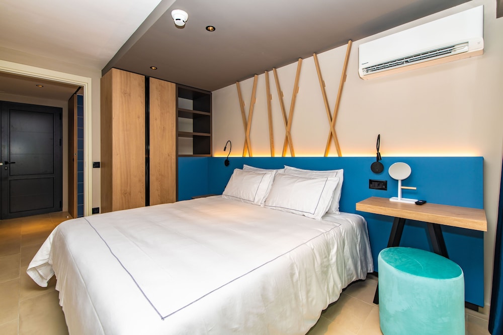 Arena Verudela Beach Apartments — Hotel rooms in Pula, Istria