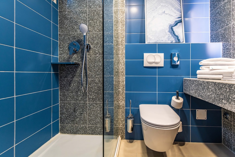 Arena Verudela Beach Apartments — Hotel rooms in Pula, Istria